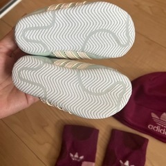 アディダス　ベビーセットの画像