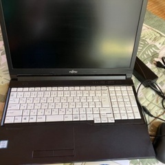 Fujitsu ノートパソコンの画像