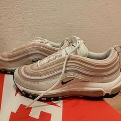 ナイキ NIKE エアマックスSCの画像