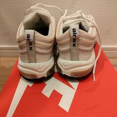 ナイキ NIKE エアマックスSCの画像