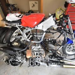 スズキ（SUZUKI）　RG400ガンマ　パーツ