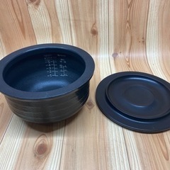 内鍋と鍋蓋 タイガー IH炊飯ジャーJPX-102X用内なべの画像