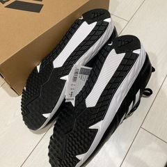 新品 アディダス  スニーカー ブラック 24cmの画像