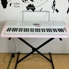キーボードとキーボードの台のセット　決まりましたの画像