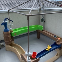 コストコ ウォーターテーブル ステップ2パンプandスプラッシュ シェーディーオアシスの画像