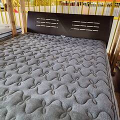 【愛品倶楽部柏店】大塚家具 ワイドダブルベッド 紀州備長炭織り込みマットレスの画像