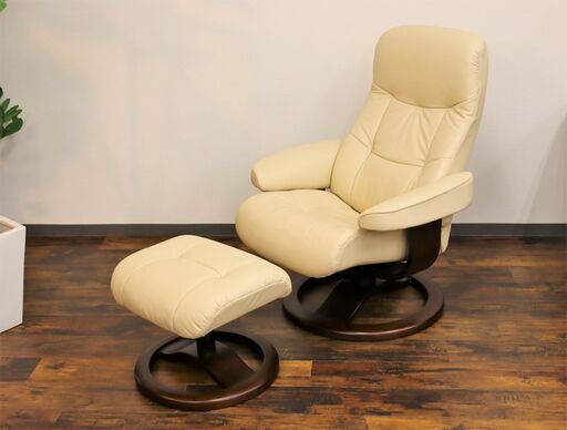 【ヤ取終了3/13】≪T253ジ≫ Simmons/シモンズ Fjords/フィヨルド リクライニングチェア 215? フットスツール付き 皮革スノー色? 木部エスプレッソ色? 牛本革?