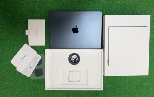 MacBook Air 2022  M2 13.6インチ ミッドナイト