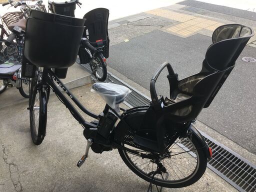 地域限定送料無料　ブリヂストン　ハイディツー　三人乗り　12,8AH　子供乗せ　黒　ギュットアニーズ　パスクルー　神戸市　電動自転車