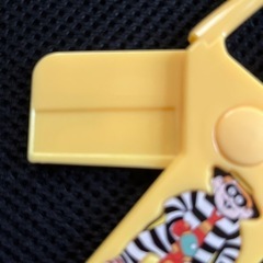 マクドナルド　レアキャラクター！囚人ハンバーグラー　ハッピーセットの画像