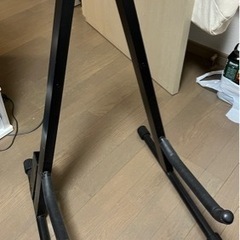 コントラバススタンド