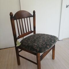 【未使用】カリモク　ダイ二ングチェア