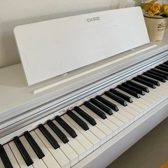 CASIO 電子ピアノの画像