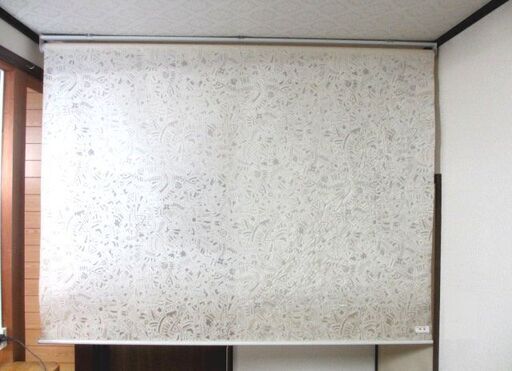 ロールスクリーン 　ロールカーテン　　間仕切り　1600ｍｍ