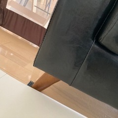 フェイクレザーソファ　ブラックの画像