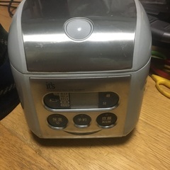 近くならお届けも可　１６日まで　３合炊飯器