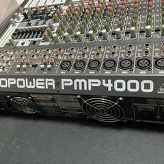 ベリンガーパワードミキサーPMP4000の画像