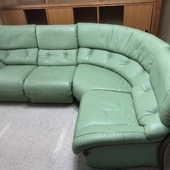 カリモク　ソファー　コーナー付き　ゴミに出す事になりました。