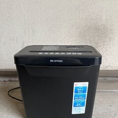＊引き取りに来られる方限定＊　アイリスオーヤマ　シュレッダーの画像