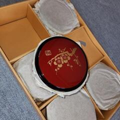 旅館とかでご飯入ってるやつの画像