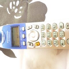パナソニックコードレス電話機（VE-SV03DW-S)中古美品の画像
