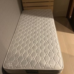 IKEA シングルベッド　引き取り限定の画像