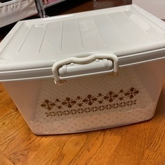 収納ボックスの画像