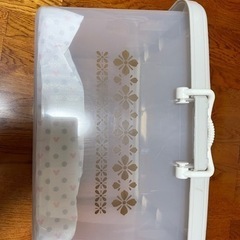 収納ボックスの画像