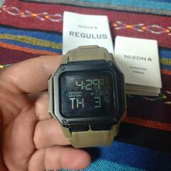 希少完売品【NIXON】サンドカラー　コヨーテタン　腕時計