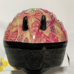 自転車用ヘルメット、ピンクの画像
