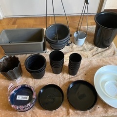 植木鉢、鉢皿、プランター　色々　観葉植物　鉢植え　園芸