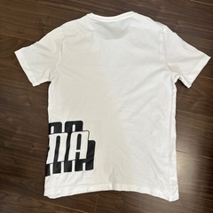 プーマTシャツの画像