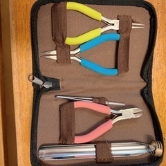 ピアスパーツ　まとめ売り　ニッパー付きの画像