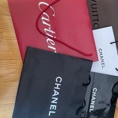 ハイブランド　ショッパーの画像