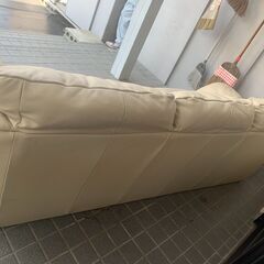 イタリアソファブランド Italsofa(イタルソファ) 総革張り3人掛けソファの画像
