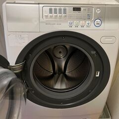ドラム式洗濯機9kg AQUA AQW-D500-L 左開き2013年の画像