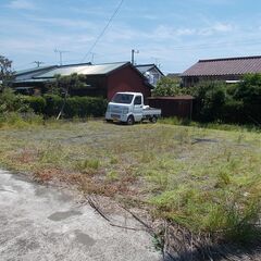 国道1号沿いの駐車スペース普通自動車8～10台分の広さをまとめて。月額30000円でお使いになりませんか？ - 小田原市