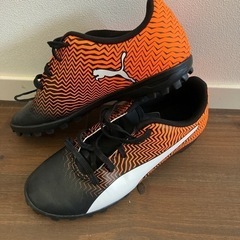 <終了>PUMA  トレーニングシューズ　22センチ