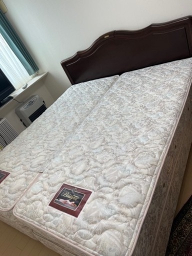 シモンズ　キングサイズ　ベッド　フレーム　マットレス