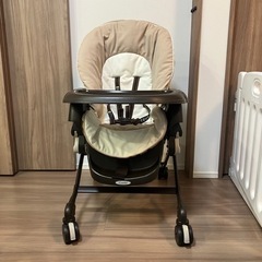 コンビ ハイローチェア ネムリラ 手動モデルの画像