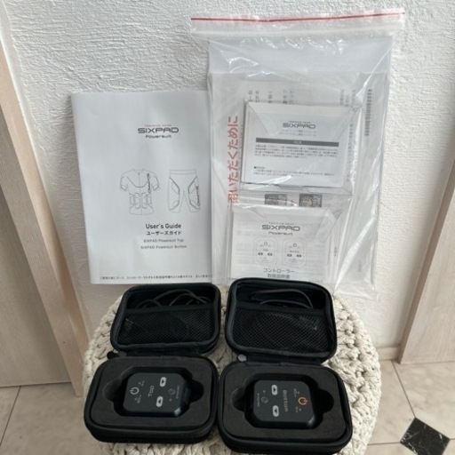 【決まりました】最終値下げ【動作確認済】SIXPADパワースーツ　上下セット（L）