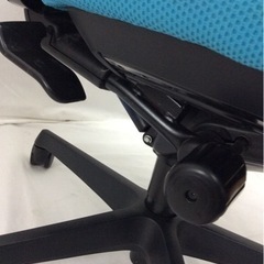 【値下げしました】オカムラ スラート デスクチェア PCチェア 事務 ナイロン オフィス ブルーグリーン No2222の画像