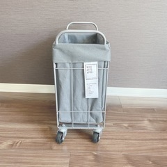 ほぼ新品！キャスターバスケット✴︎