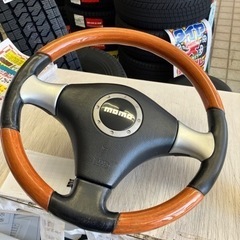 l375s タント　モモステアリング　ウッド