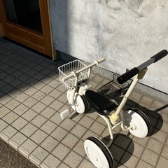 【中古】無印　三輪車　アイボリー　の画像