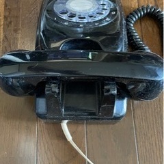 【レトロ】ダイヤル式　電話機の画像