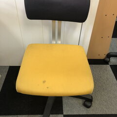 小さめの椅子4脚の画像