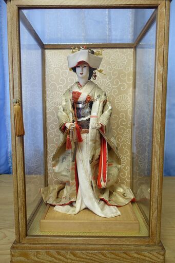 花嫁人形　　ケース付き　　高さ　５７㎝