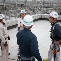 仮設鳶/鍛治工/鉄骨鳶/社用車貸与有り土日祝休/年間休日１２０以上//福利厚生充実/主任や課長といったキャリアップを目指せる/経験者大募集/の画像