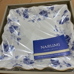 新品未使用　大皿ナルミボーンチャイナ